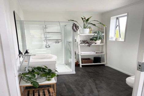 Photo of property in 53 Hauraki Road, Leigh, Warkworth, 0985