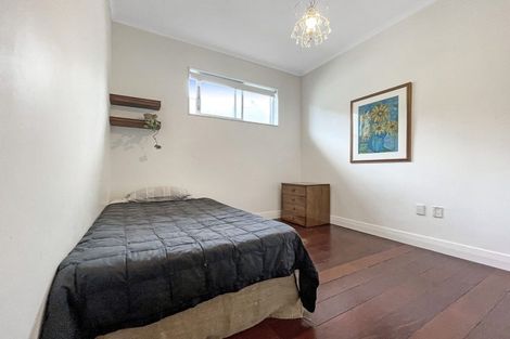 Photo of property in 26 Mantell Street, Seatoun, Wellington, 6022