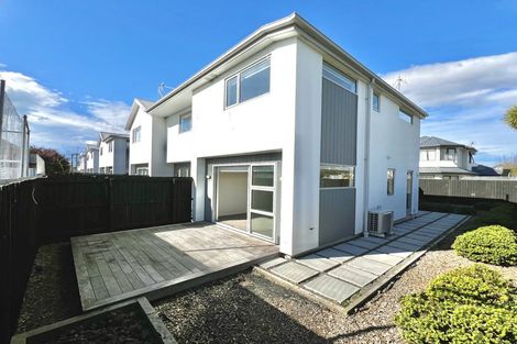 Photo of property in 9/51 Hills Road, Edgeware, Christchurch, 8013