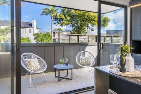 Photo of property in 16b Saltburn Road, Milford, Auckland, 0620
