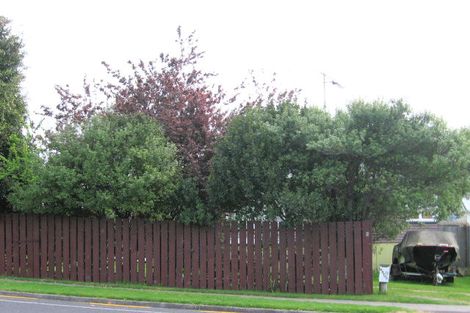 Photo of property in 2 Windsor Road, Bellevue, Tauranga, 3110