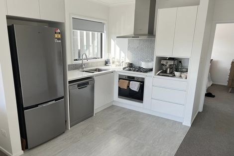 Photo of property in 3/1 Scott Road, Hobsonville, Auckland, 0616