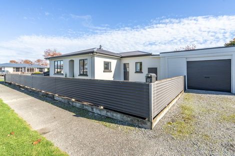 Photo of property in 2 Hillary Street, Winton, 9720