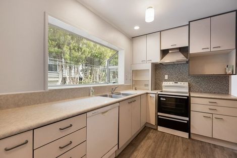 Photo of property in 14 Glen Alton Avenue, Paparangi, Wellington, 6037