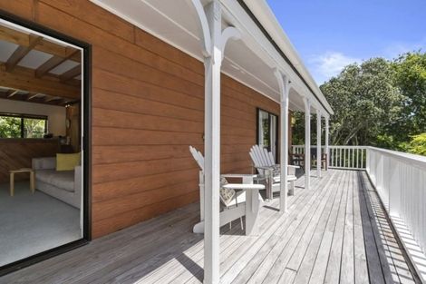Photo of property in 141 Browns Bay Road, Browns Bay, Auckland, 0630