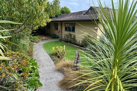 Photo of property in 42 Coroglen Avenue, Birkenhead, Auckland, 0626