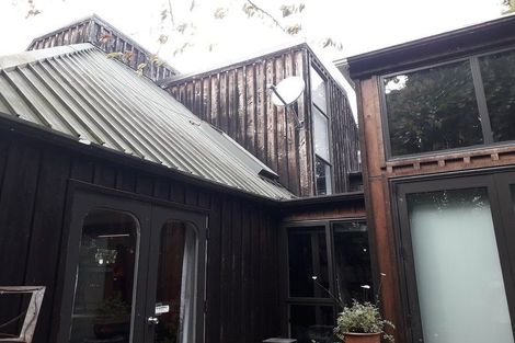 Photo of property in 210 Riverlaw Terrace, Saint Martins, Christchurch, 8022