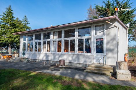 Photo of property in 923 Maungatua Road, Berwick, Outram, 9073
