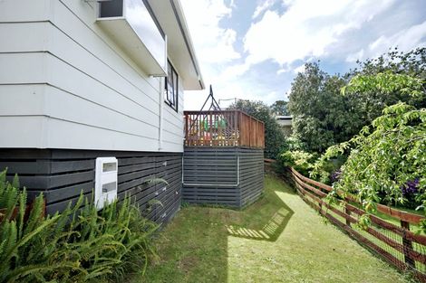 Photo of property in 8b Wiltshire Place, Te Puke, 3119