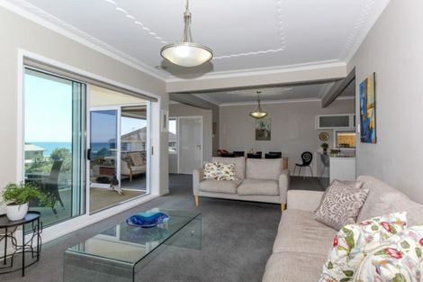 Photo of property in 4 Hamblyn Street, Strandon, New Plymouth, 4312