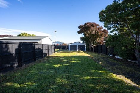 Photo of property in 17 Woodgrove Avenue, North New Brighton, Christchurch, 8083