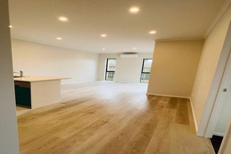 Photo of property in 82e Eversleigh Road, Belmont, Auckland, 0622