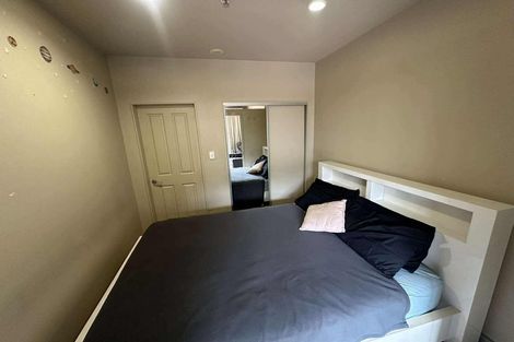 Photo of property in Atrium Towers, 1p/154 The Terrace, Wellington Central, Wellington, 6011