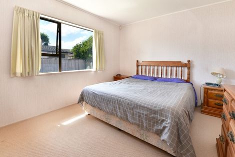 Photo of property in 19 Lillian Place, Orewa, 0931