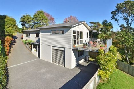 Photo of property in 11 Valley View Road, Glenfield, Auckland, 0629