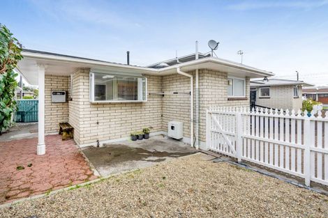 Photo of property in 80 Tukapa Street, Westown, New Plymouth, 4310