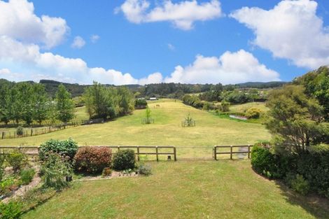 Photo of property in 271 Ararimu Valley Road, Helensville, Waimauku, 0882