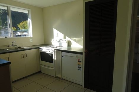 Photo of property in 56f1- Gemstone Drive, Birchville, Upper Hutt, 5018