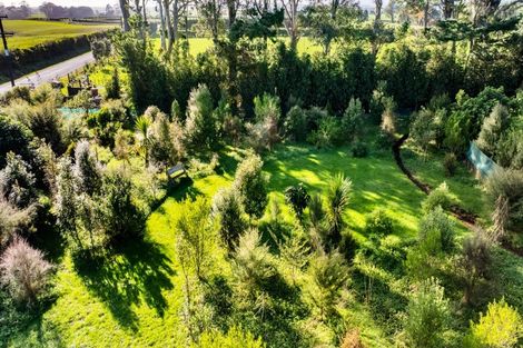 Photo of property in 164 Cross Road, Lepperton, New Plymouth, 4373