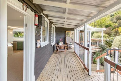 Photo of property in 55a Hawkhurst Road, Lyttelton, 8082