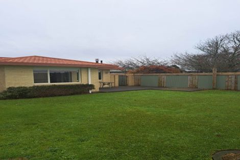 Photo of property in 9 Towai Street, Inglewood, 4330