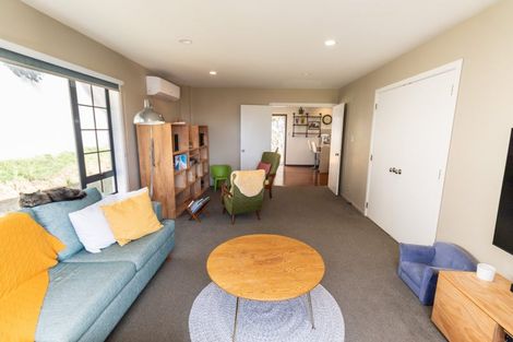 Photo of property in 21 Jaunpur Crescent, Broadmeadows, Wellington, 6035