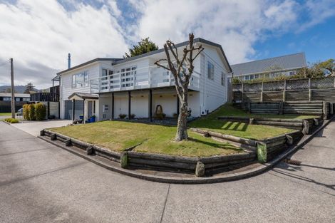 Photo of property in 37 Sunset Street, Hilltop, Taupo, 3330