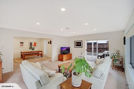 Photo of property in 2/7 Camden Place, Papatoetoe, Auckland, 2025