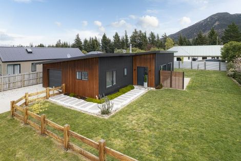 Photo of property in 18 Little Maude Drive, Lake Hawea, Wanaka, 9382