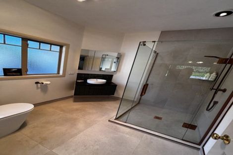 Photo of property in 26 Shelter Grove, Frankleigh Park, New Plymouth, 4310