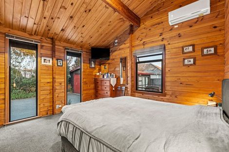 Photo of property in 42 Steadman Road, Broomfield, Christchurch, 8042