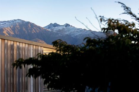 Photo of property in 11 Advance Terrace, Arrowtown, 9302