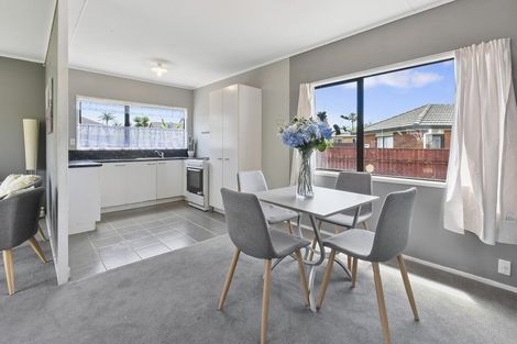 Photo of property in 33 Limond Street, Randwick Park, Auckland, 2105