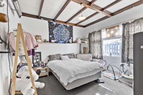 Photo of property in 64 Lyndhurst Street, Takaro, Palmerston North, 4412