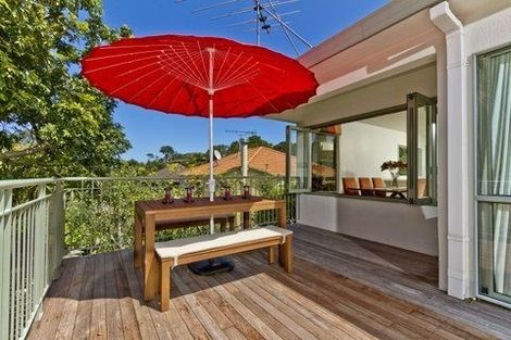 Photo of property in 26/15 Bush Lane, Northcote Point, Auckland, 0627