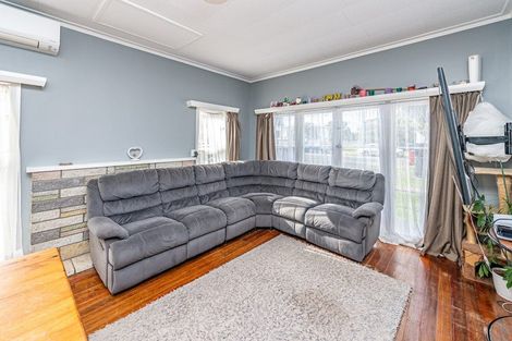 Photo of property in 53 Thatcher Street, Castlecliff, Whanganui, 4501