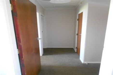 Photo of property in 10f2 Petherick Crescent, Johnsonville, Wellington, 6037