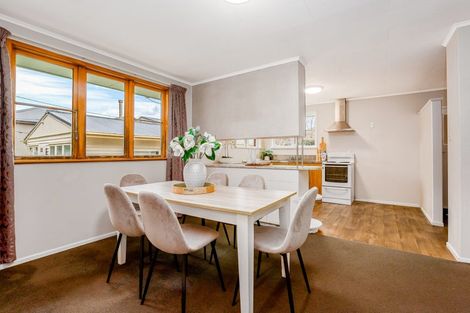 Photo of property in 296 Main Road, Tawa, Wellington, 5028