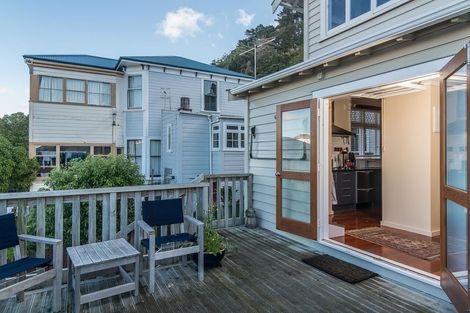 Photo of property in 127 Grant Road, Thorndon, Wellington, 6011
