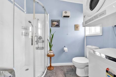 Photo of property in 225 Bridge Street, Eltham, 4322