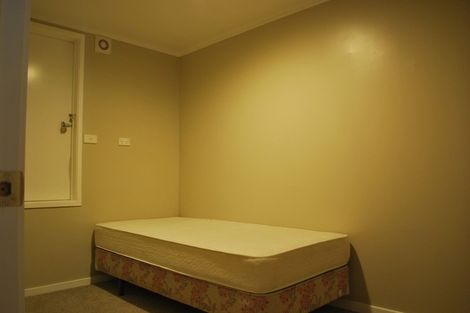 Photo of property in 5 Beaudine Avenue, Glenfield, Auckland, 0629