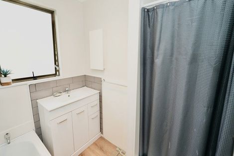 Photo of property in 62 Acacia Street, Kelvin Grove, Palmerston North, 4414