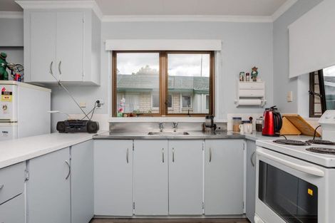 Photo of property in 14 George Street, Dannevirke, 4930