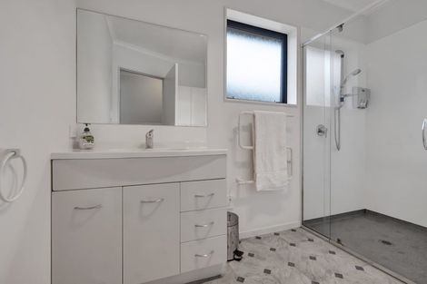 Photo of property in 42e Camellia Avenue, Bell Block, New Plymouth, 4312