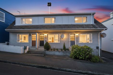 Photo of property in 44b Roxburgh Street, Mount Victoria, Wellington, 6011