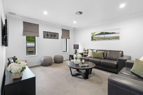 Photo of property in 17 Henry Bell Close, Leamington, Cambridge, 3432