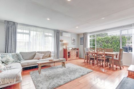 Photo of property in 35 Mowhanau Drive, Kai Iwi, Whanganui, 4574