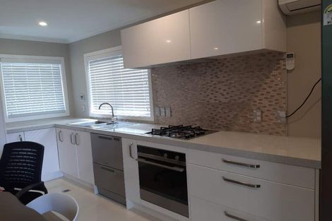 Photo of property in 113d4 Moorefield Road, Johnsonville, Wellington, 6037