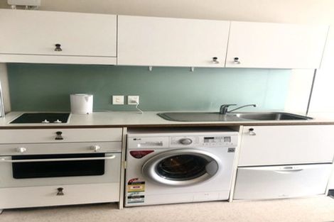 Photo of property in Urbane Apartments, 7/29 Webb Street, Mount Cook, Wellington, 6011