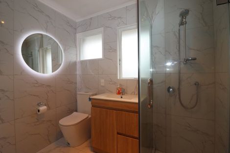 Photo of property in 2/95 Pakuranga Road, Pakuranga, Auckland, 2010